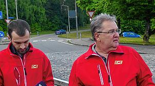 Der Regionalbeauftragte des ACE, Sven Hübschen (links), und Kreisvorsitzender Hansjörg Schmid analysiere das Verkehrsverhalten der ...