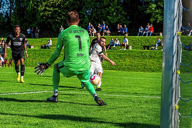 Bild 12: FC Erzingen verliert gegen den SV Weil mit 0:4 &ndash; und wir haben Bilder!
