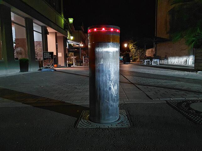 Der Poller an der Kapuzinerkirche, Eingang zur Jakob-von-Kessenringstraße.