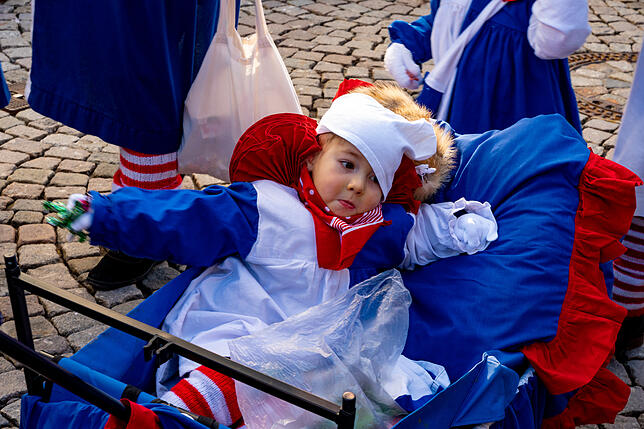 Bild 38: Bilder vom großen Kinderumzug in VS-Villingen am Schmotzigen &ndash; Teil 3
