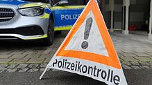 (Symbolfoto) Polizei und Zoll kontrollierten acht Stunden lang 128 Fahrzeuge und 243 Personen in Konstanz und auf der B¦33