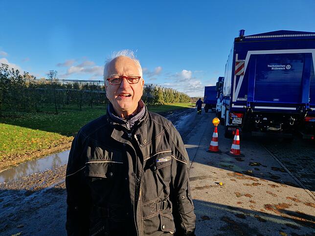 „Die Biber sind doch schon lange hier und machen alles kaputt. Und die Behörden schauen nur zu“, sagt Karl Wilath, Obstbauer ...
