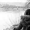 Carola S. blickt auf den Rhein und die Bad Säckinger Holzbrücke. In dieser Zeit genießt die Mutter es, wenn sie ausnahmsweise mal eine ...