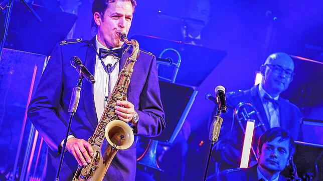 Die Big Band der Bunderwehr besucht Radolfzell und gibt am Konzertsegel für die Bürgerstift Radolfzell ein Benefiz-Konzert. Bild: Big ...