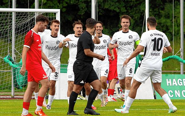 Bild 11: Beim 0:4 des FC RW Salem gegen FC Teningen waren wir mit der Kamera dabei!