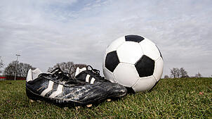 Bild : Transfers im Bezirk Bodensee: Wer wechselt wohin? Alle Entwicklungen im regionalen Fußball!
