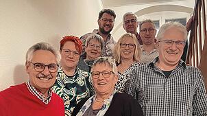 Der aktuelle und bisherige Vorstand (von links, vorn): Stefan Weißenberger, Ursula Meier, Gottfried Stark, (zweite Reihe:) Alice Hass, ...