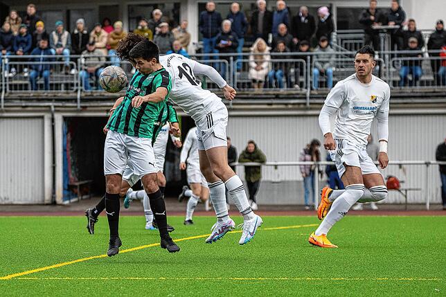 Bild 12: 1:1 im Hochrhein-Derby zwischen dem FC Zell und dem SV 08 Laufenburg &ndash; und wir haben Bilder!