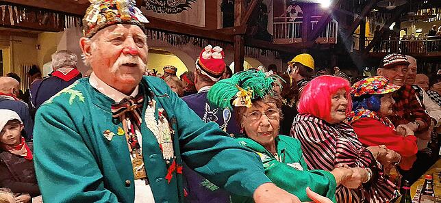 Bild 7: Bad Dürrheim ist beim Narrenzunftball im Fasnetsrausch