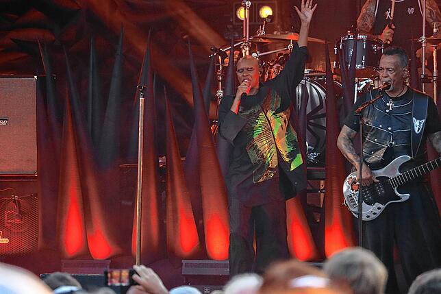 Bild 7: Skunk Anansie rockt Markdorf: 2500 Fans feiern furiosen Open-Air-Auftakt – die besten Bilder!