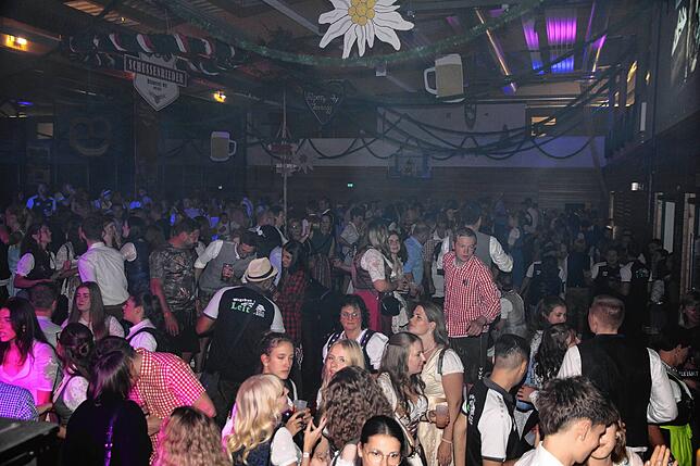 Bild 17: Die besten Bilder der Alpenparty in der Zoznegger Weiherbachhalle in der Gemeinde Mühlingen