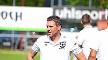 Trainer Benjamin Heim und der FC Hilzingen unterlagen dem SV Mühlhausen mit 1:2.