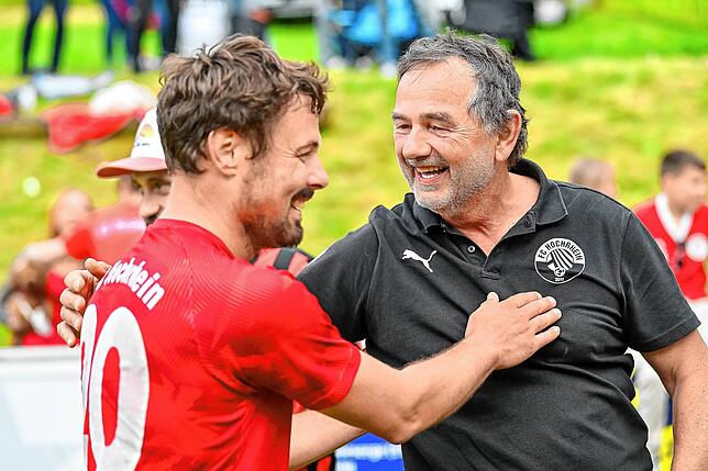Bild 12: FC Hochrhein steigt in die Bezirksliga auf – und wir haben Bilder!