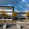 Das Nellenburg-Gymnasium in Stockach. Die Schule bekommt 47 Displays von den insgesamt 102 bestellten für alle Schulen der Stadt. Bild: ...