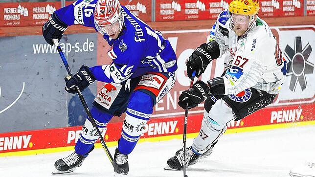 Nach den drei Ausfällen bei den Wild Wings kehrt Angreifer Maximilian Hadraschek (links) wieder in den Kader zurück.