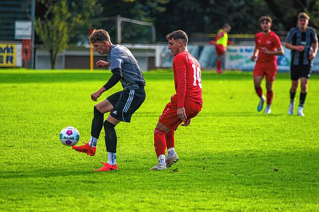 Bild 14: SV Jestetten gewinnt Kellerduell beim FC Hochrhein – und wir haben Bilder!