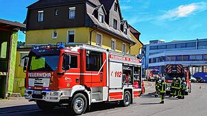 Die Feuerwehr musste am Samstagnachmittag zu einem Küchenbrand an die Alte Landstraße ausrücken. Dort war ein Topf mit Früchten ...
