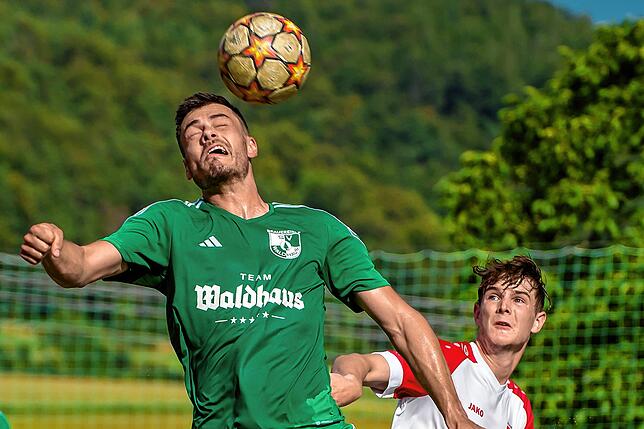 Bild 28: SV Waldhaus gewinnt bei der SG Weilheim/Gurtweil mit 2:1 &ndash; wir haben Bilder!