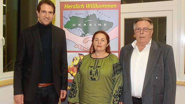 Andreas Jung (links) steht zur Hilfe für die Ukraine und den damit verbundenen Entscheidungen der Bundesregierung. Er sagte der ...
