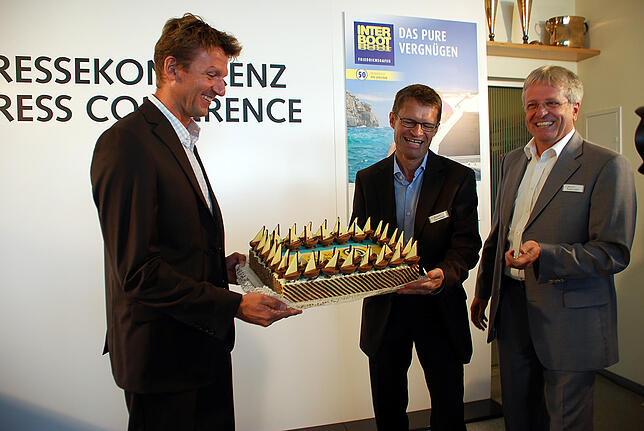 Gute Stimmung beim 50. Geburtstag der Interboot vor elf Jahren. Pressechef Wolfgang Köhle (rechts) und nun auch Dirk Kreidenweiß ...