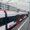 (Archivbild) Hier auf Gleis 1 am Petershausener Bahnhof ist am Donnerstag, 17. Oktober, eine Person in einem Zug verstorben. Unser Bild ...