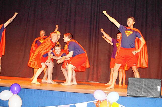 Bild 9: Bilder vom Zunftball aus der Graf-Burchard-Halle