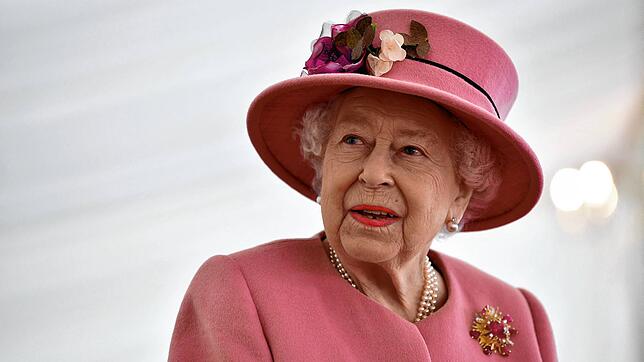Elizabeth II. (94) ist seit 1952 die Königin des Vereinigten Königreichs Großbritannien und Nordirland sowie von 15 weiteren Staaten. ...