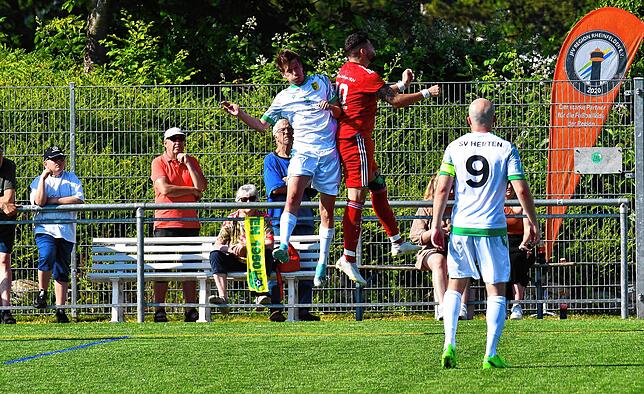 Bild 12: SV Herten rettet sich durch das 5:3 gegen VfR Bad Bellingen vor dem Abstieg &ndash; wir haben Bilder!
