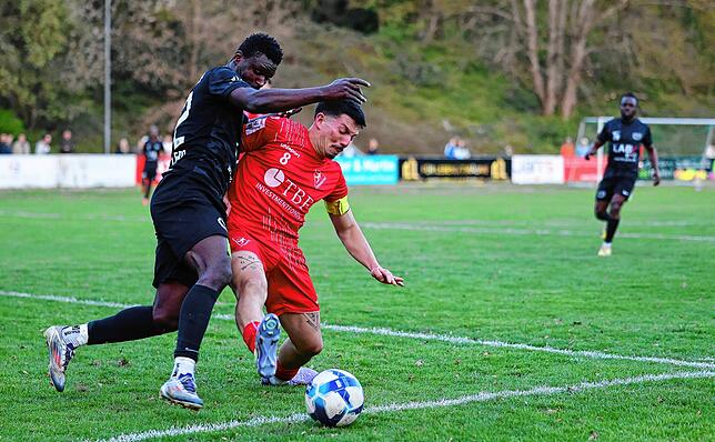 Bild 6: Bennet Ukaj lässt die Südsterne im Derby jubeln! Hier gibt es unsere große Bildergalerie!