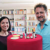 Claudia Hahn und Emil Zajec, Leiter der Beratungsstelle, arbeiten bei ihren Beratungsgesprächen auch mit Spielfiguren und Steinen. Diese ...