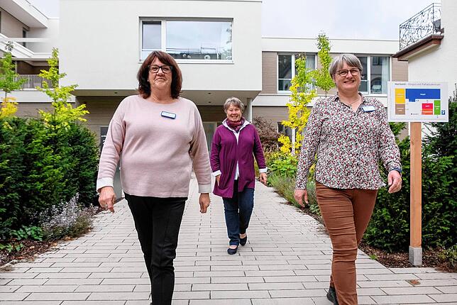 Gutes Team im Hospiz Singen (v.l.): Iris Eggensberger (Leiterin), Irmgard Schellhammer (Hospizverein), Simone Dautel (Pflegedienstleiterin).
