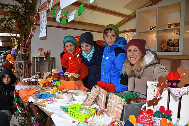 Bild 21: Martinsmarkt der Eigeltinger Schule