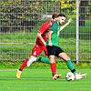 Fleißiger Antreiber: Romano Males (Mitte, gegen Timon Baumgärtner) traf doppelt für den SV Herten und bereitete den Ausgleich zum 3:3 ...
