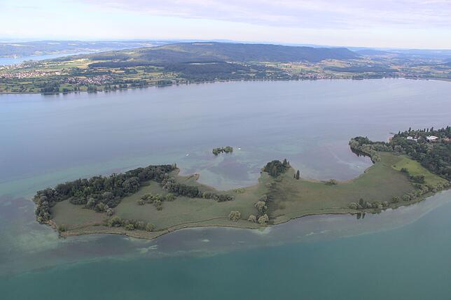 Bild 24: So schön ist Ihre Heimat von oben – Zeller See und Stockach aus der Luft