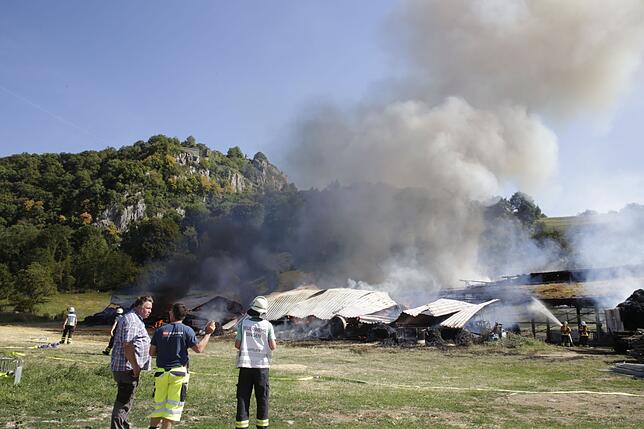 Bild 14: Bilder vom Brand eines Hof-Gebäudes auf dem Hohentwiel