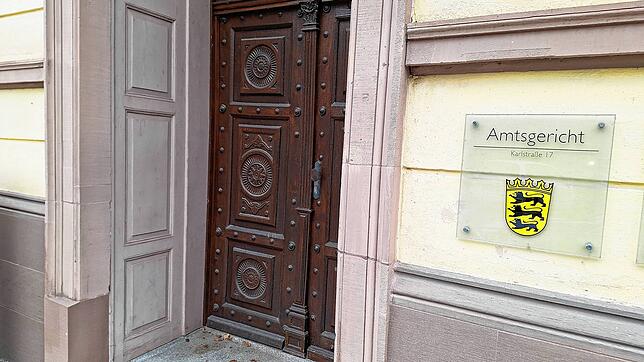 Die Verhandlung wird am 8. April vor dem Schöffengericht des Amtsgerichts Sigmaringen fortgesetzt.