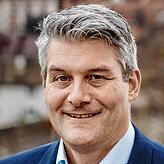 „Viele alte Techniken werden heute kaum noch verwendet, aber wir besinnen uns auf sie zurück und übersetzen sie ins Moderne“, sagt ...