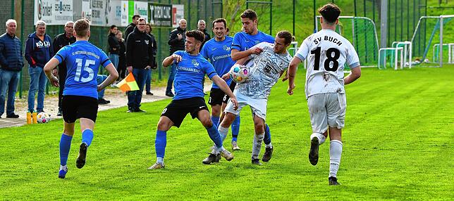 Bild 8: SV Buch spielt 1:1 gegen die SG Mettingen/Krenkingen &ndash; und wir haben Bilder!