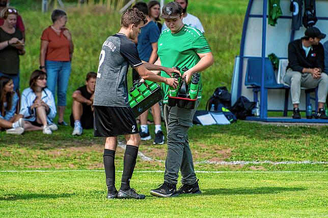 Bild 8: SV Waldhaus schafft den Ausgleich zum 1:1 beim FC Geißlingen &ndash; und wir haben Bilder!