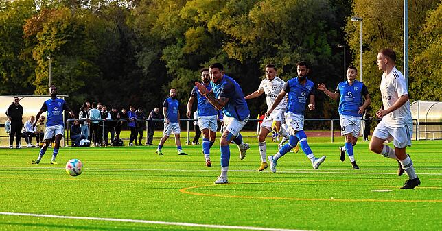 Bild 12: Die besten Bilder der Bezirksliga-Partie zwischen Konstanz-Egg und Hilzingen.