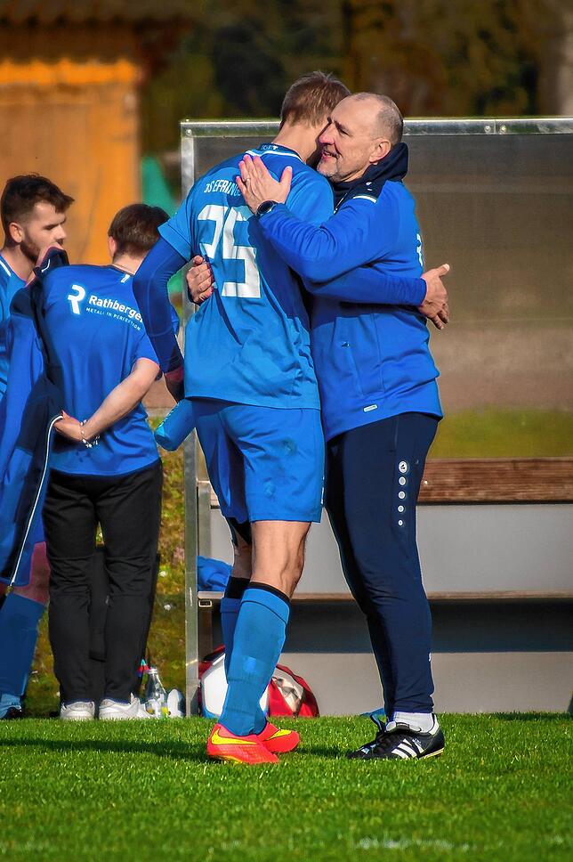 Bild 15: TuS Efringen-Kirchen gelingt ein 3:1 im Abstiegskampf beim FC Wallbach &ndash; und wir haben Bilder!