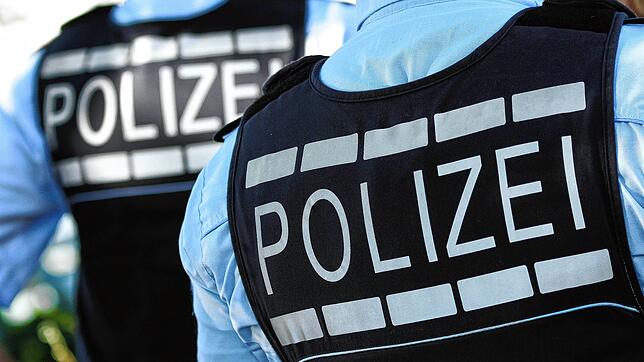 (Symbolbild) Die Polizei wird in der Nacht zum Sonntag, 17. November, zu einem Konstanzer Lokal gerufen.