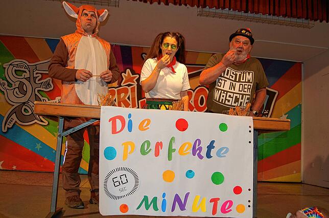 Drei Besucher aus dem Publikum musste sich in der „perfekten Minute“ unter Beweis stellen.