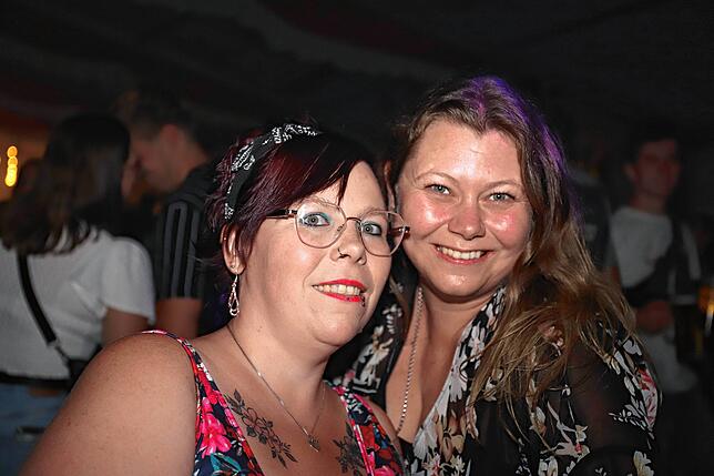 Bild 4: Bilder des Aach-Linzer Weinfests
