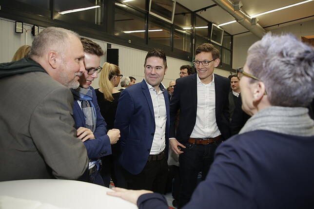 Bild 13: Bilder von der Hilzinger Bürgermeisterwahl in der Hegauhalle