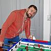 Der 32-jährige Dennis Bräuer ist der neue Jugendreferent in Rielasingen-Worblingen. Am Tischkicker kann er Schiedsrichter oder ...