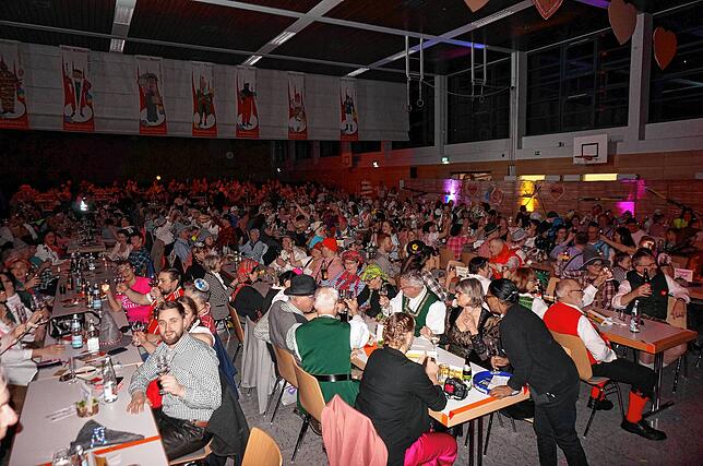 Bild 3: Stimmung pur beim Düengemer Stadl