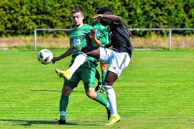 Bild 25: Abschlussschwacher SV 08 Laufenburg muss sich mit Punkt beim FC Freiburg-St. Georgen begnügen &ndash; und wir haben Bilder!