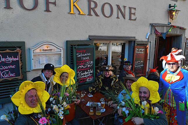 Bild 18: &bdquo;Markdorf total verruckt&ldquo;: Hier gibt es die Bilder der Straßenfasnet am Rosenmontag