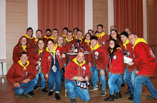 Bild 3: Ein echter Knaller war das 2. Löffinger Fasnetmusiktreffen in der vollen närrischen Festhalle
